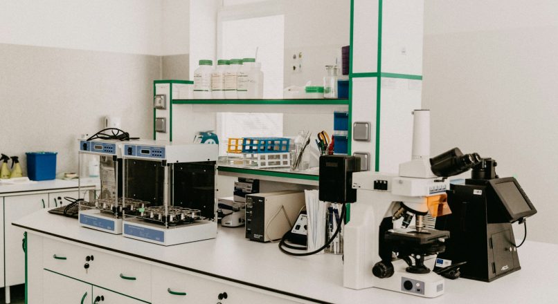 High-Pressure Autoclaves: Why Your Lab Might Need One and How to Choose